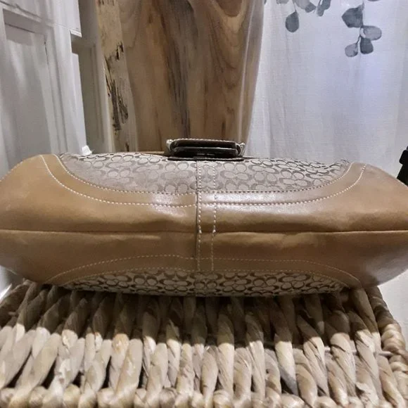 VINTAGE COACH MEDIUM SOHO SIGNATURE BAG - Picture 6 of 10